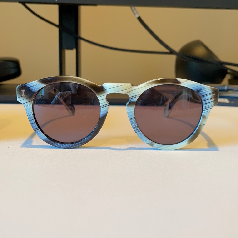 Illesteva sunglasses